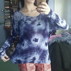 Blue tye dye slouchy top